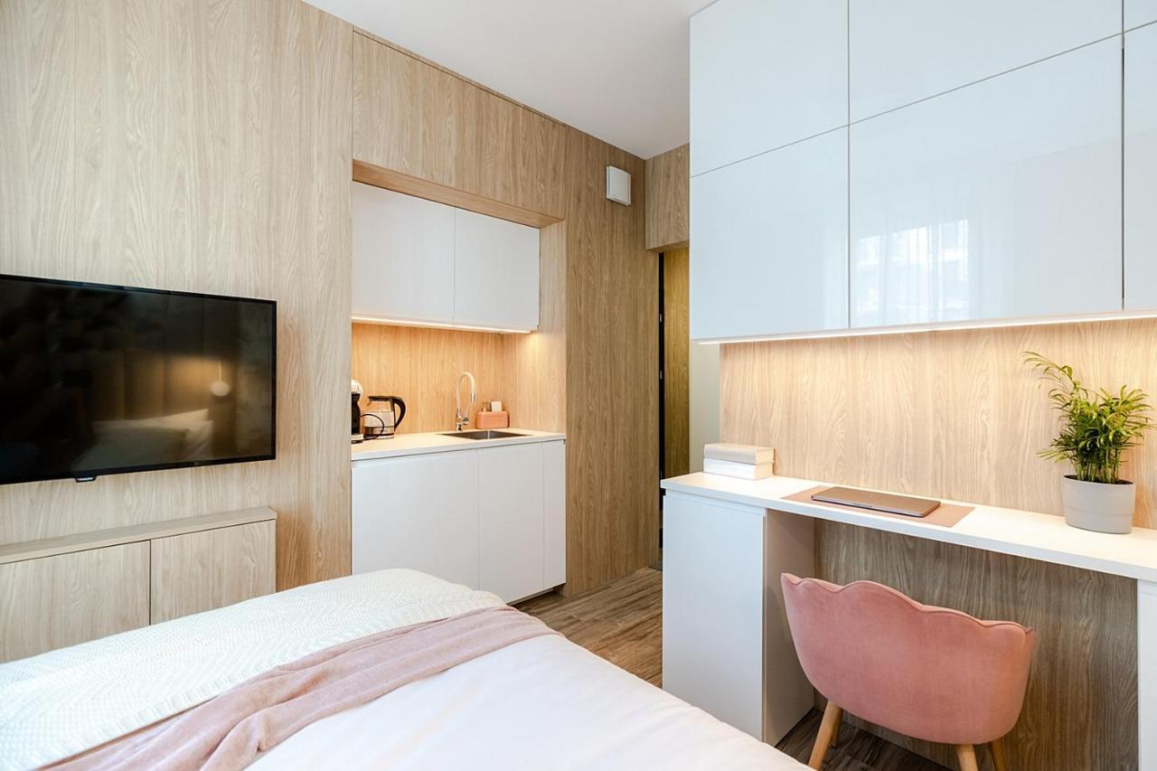 Studio Wola Apartament Kasprzaka - Wifi + Smart Tv Warszawa Eksteriør billede