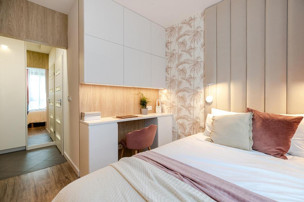 Studio Wola Apartament Kasprzaka - Wifi + Smart Tv Warszawa Eksteriør billede