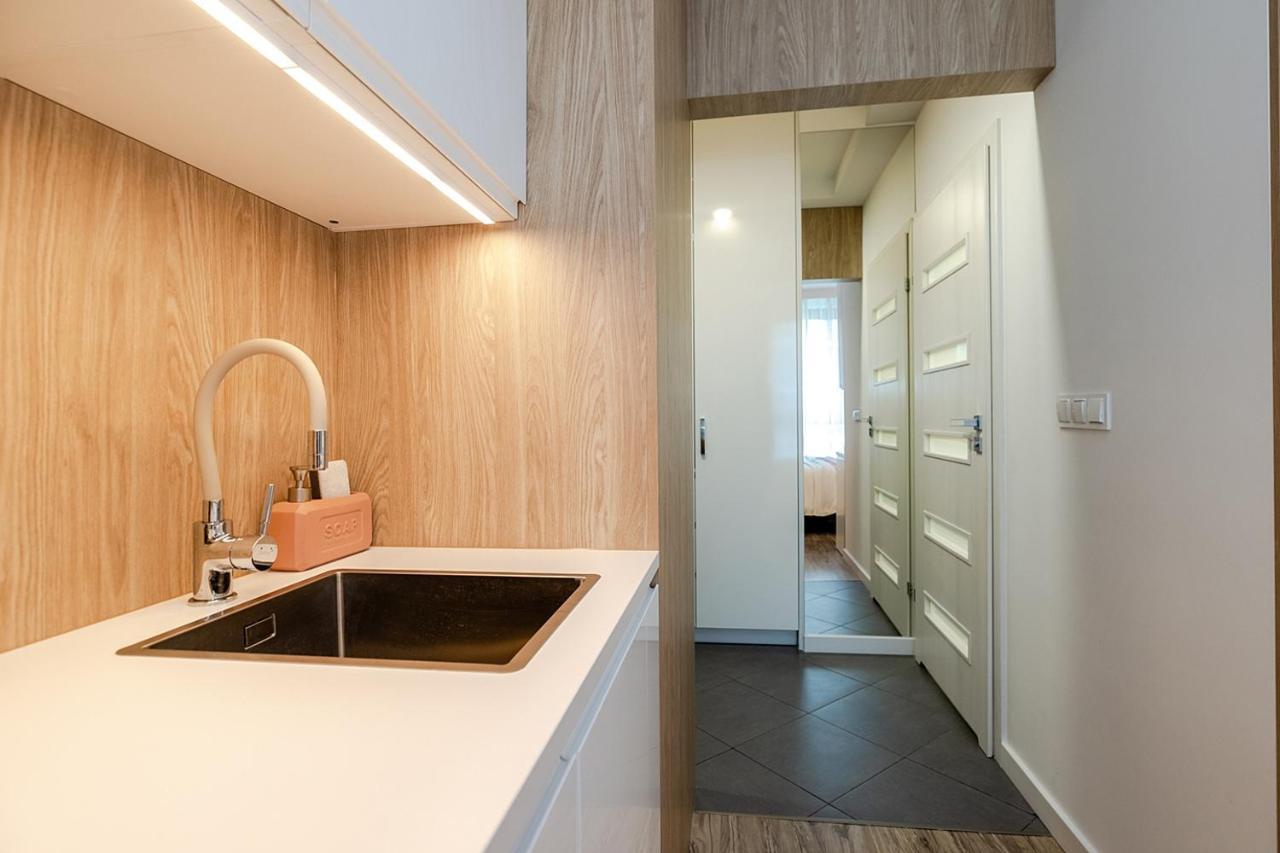 Studio Wola Apartament Kasprzaka - Wifi + Smart Tv Warszawa Eksteriør billede