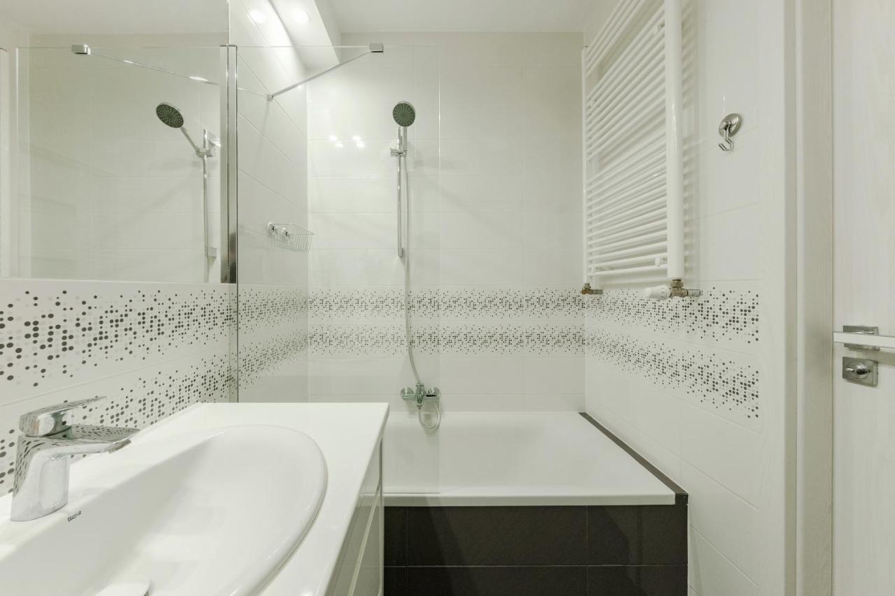 Studio Wola Apartament Kasprzaka - Wifi + Smart Tv Warszawa Eksteriør billede